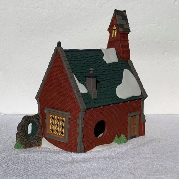 Dept 56 Dudden Cross Church Dickens Village Lighted Christmas Decoration - 1995 - Picture 12 of 12